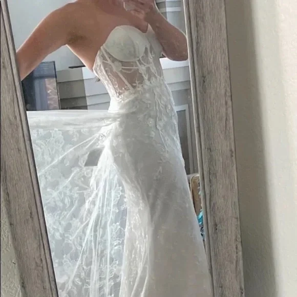 NWOT Lulus Luxe Elegance White Lace Embroidered Rhinestone Strapless Maxi Dress - Picture 6 of 17